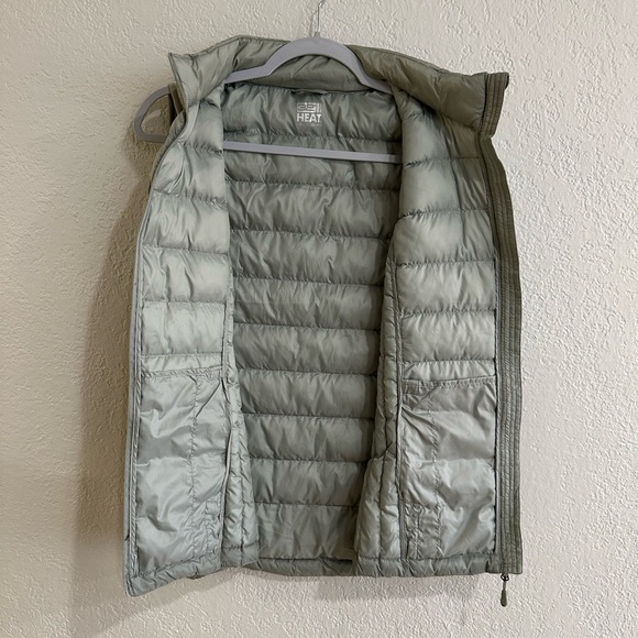 32 Degrees Heat Women’s Sage Green Lightweight Quilted Puffer Vest Size M - Picture 12 of 13